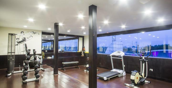 Hotel Royal Cliff Kanpur Bagian luar foto